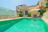 Holiday rentals in Es raco