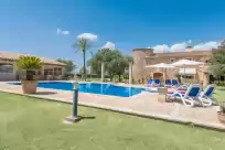 Holiday rentals in Can colis