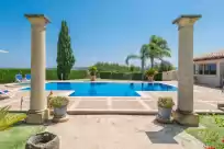 Holiday rentals in Can colis