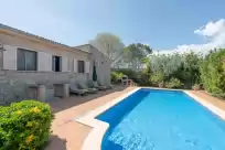 Holiday rentals in Vivienda isabela