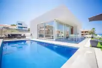 Holiday rentals in Es mollet