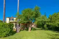 Holiday rentals in Can boi den cifre