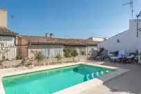 Holiday rentals in Es pujols