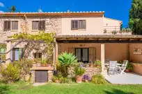 Holiday rentals in Can ferrer