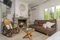 Holiday rentals in Cas roig