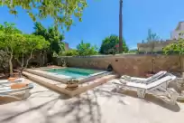 Holiday rentals in Can mora