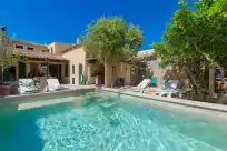 Holiday rentals in Can mora