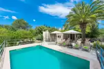Holiday rentals in Can company
