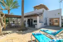 Holiday rentals in Cas pati (son moja)