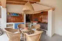 Holiday rentals in Can font (costitx)