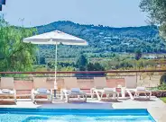 Holiday rentals in Can melanie