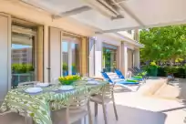 Holiday rentals in Joan