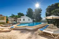 Holiday rentals in Casa virginia