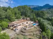 Holiday rentals in Villa es putchet