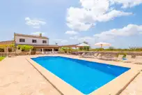 Holiday rentals in Son rossinyol nou