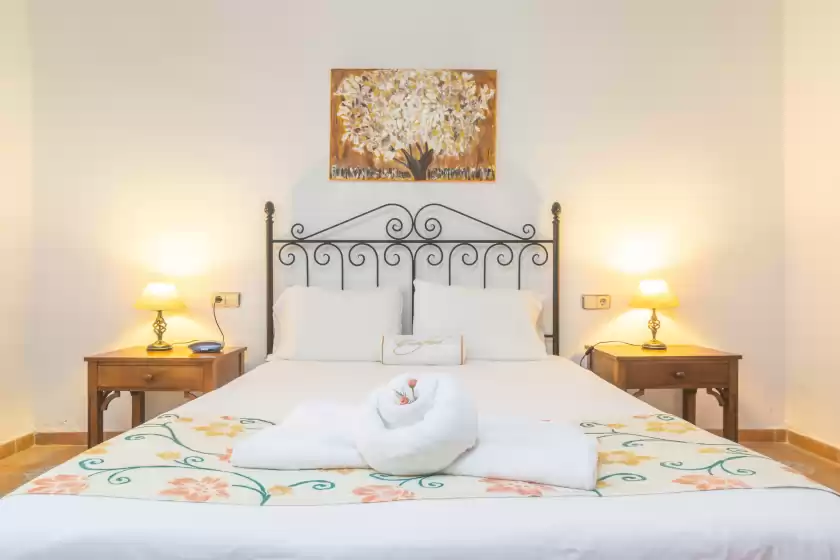Holiday rentals in Sabatera, Inca