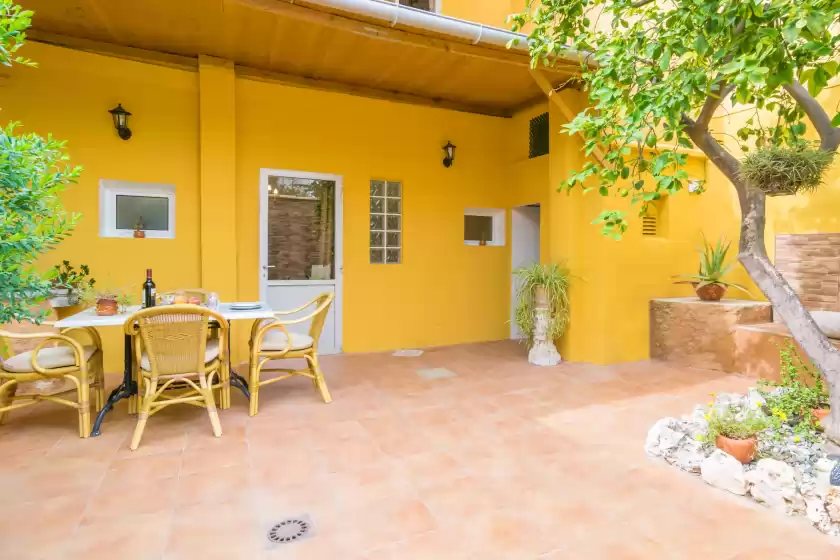 Holiday rentals in Sabatera, Inca