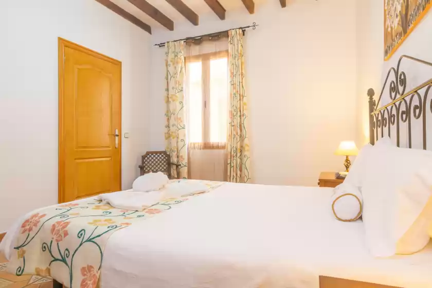 Holiday rentals in Sabatera, Inca