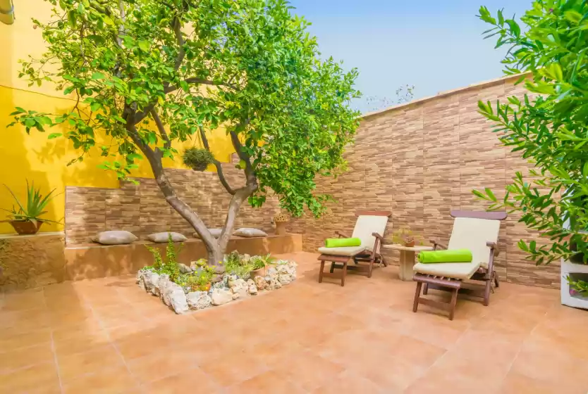 Holiday rentals in Sabatera, Inca