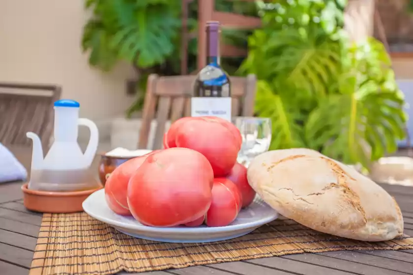 Holiday rentals in Es raco, Caimari