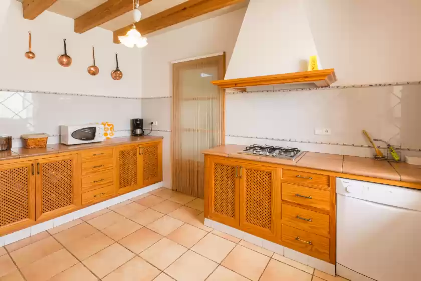 Holiday rentals in Es turó, es Llombards