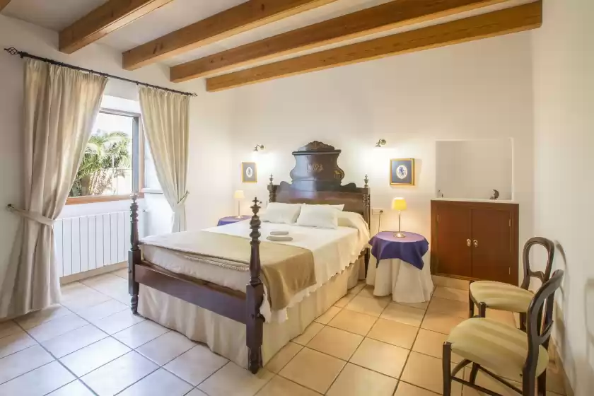 Holiday rentals in Es turó, es Llombards