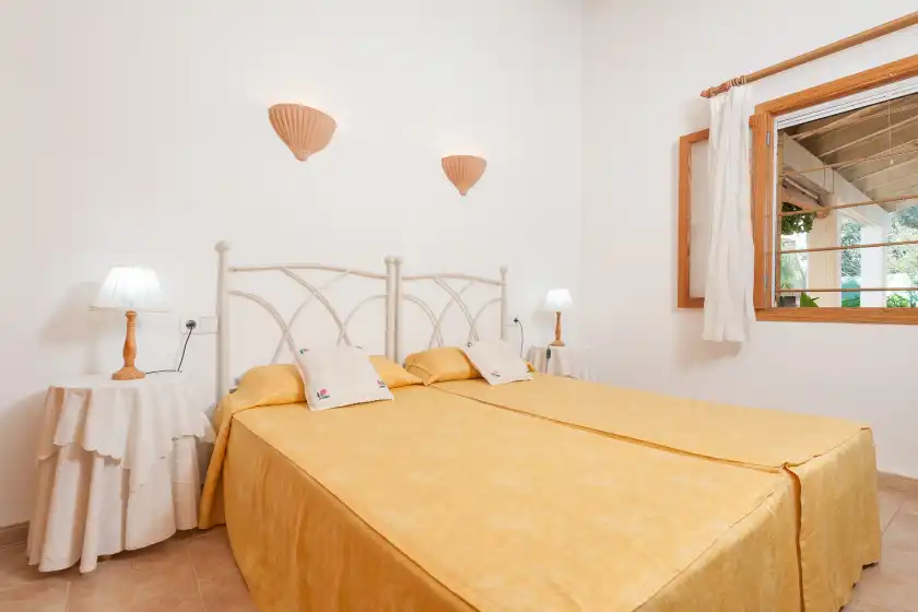 Holiday rentals in Sa sini, Búger
