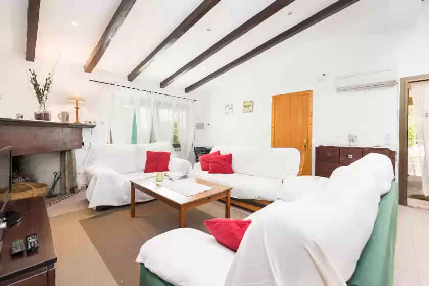 Holiday rentals in Ca na sioneta, Campanet