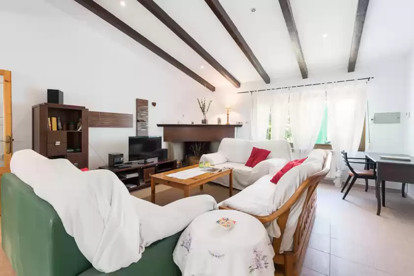 Holiday rentals in Ca na sioneta, Campanet