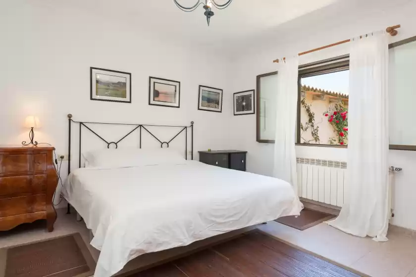 Holiday rentals in Ca na sioneta, Campanet