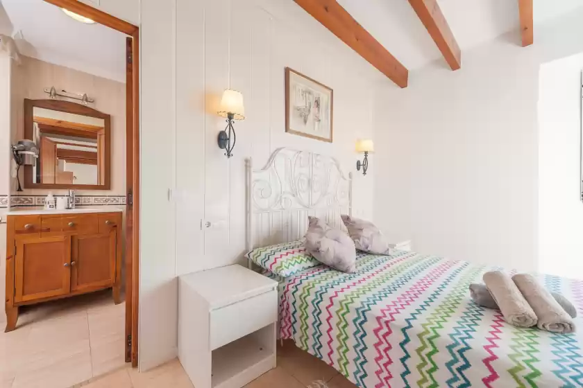 Holiday rentals in Elias neil house, Andratx