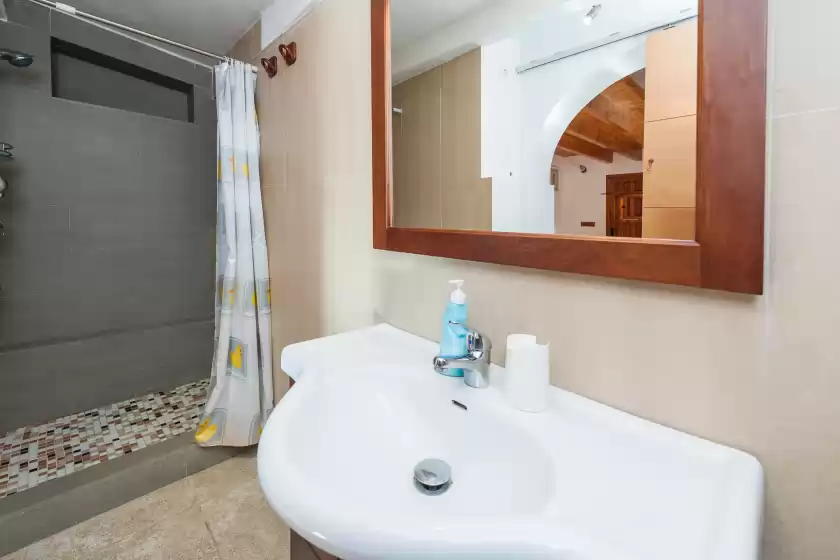 Holiday rentals in Elias neil house, Andratx