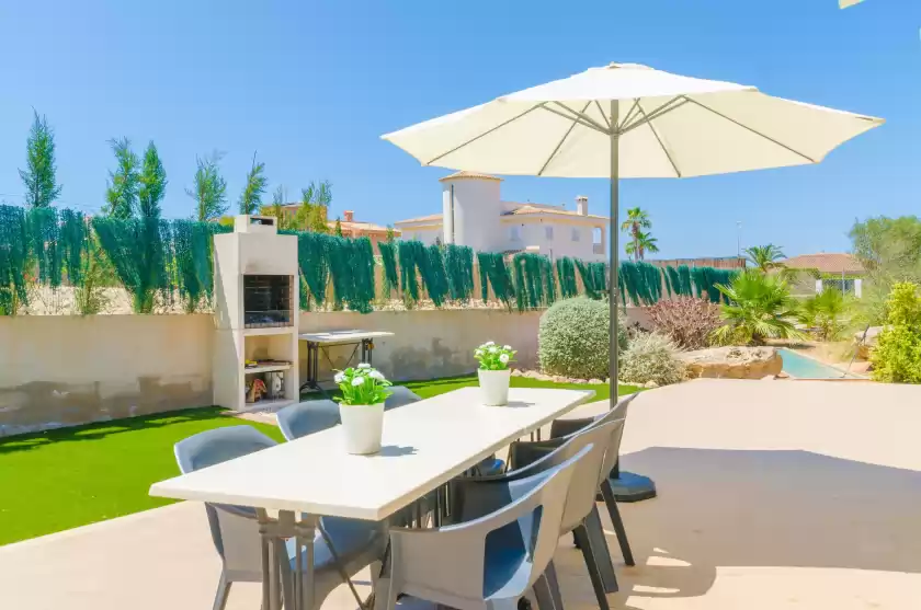 Holiday rentals in La primera, sa Torre
