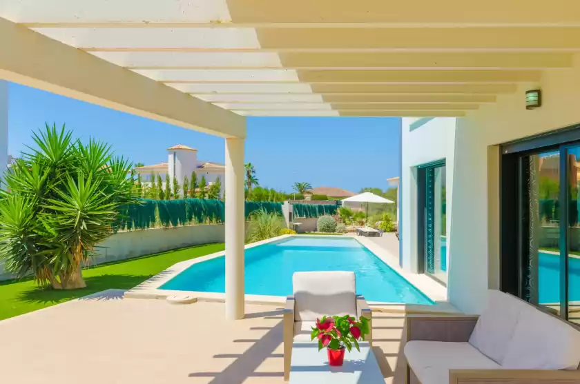 Holiday rentals in La primera, sa Torre