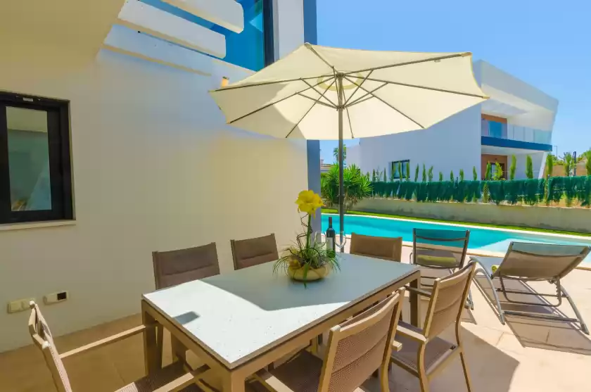 Holiday rentals in La primera, sa Torre