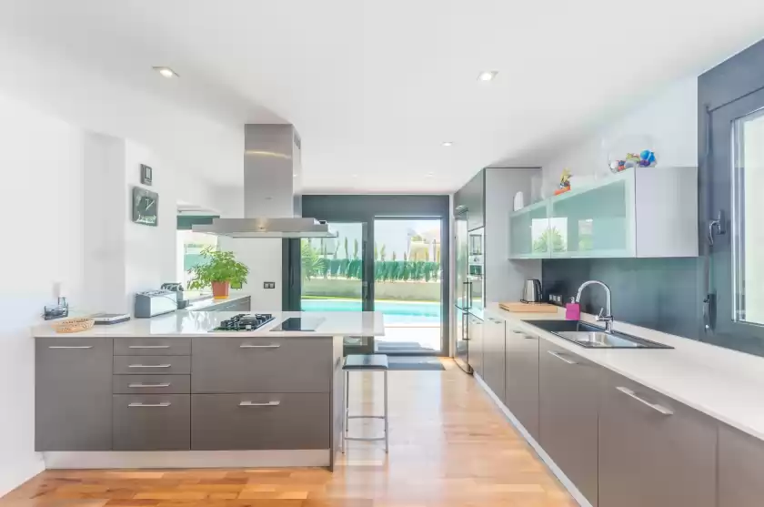 Holiday rentals in La primera, sa Torre