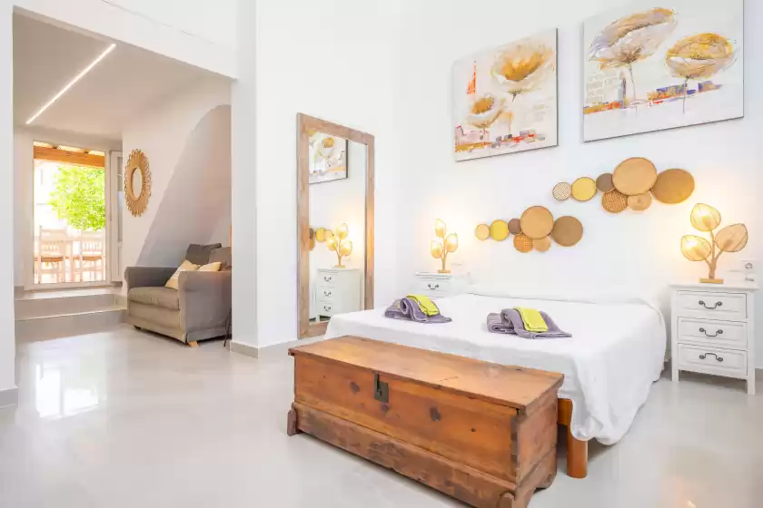 Holiday rentals in Sa verdera, Maria de la Salut