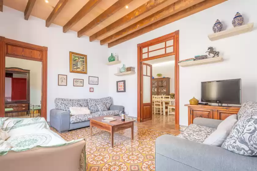 Holiday rentals in Sa verdera, Maria de la Salut