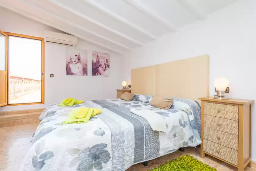 Holiday rentals in Sa verdera, Maria de la Salut