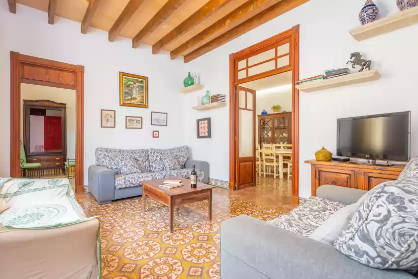 Holiday rentals in Sa verdera, Maria de la Salut