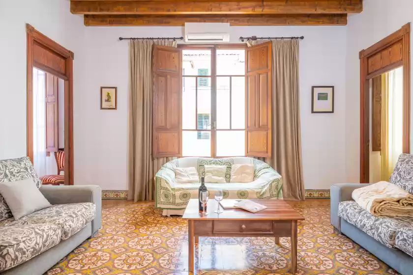 Holiday rentals in Sa verdera, Maria de la Salut