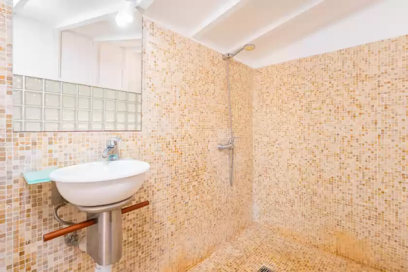 Holiday rentals in Sa verdera, Maria de la Salut