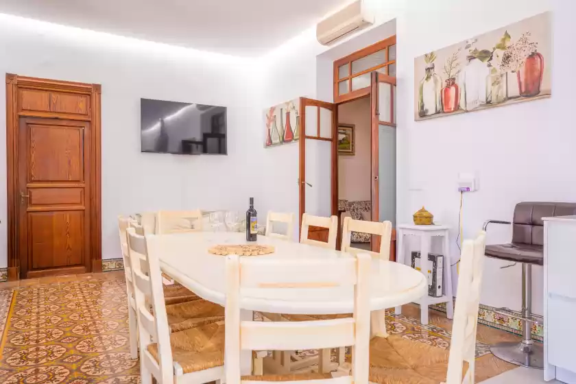 Holiday rentals in Sa verdera, Maria de la Salut