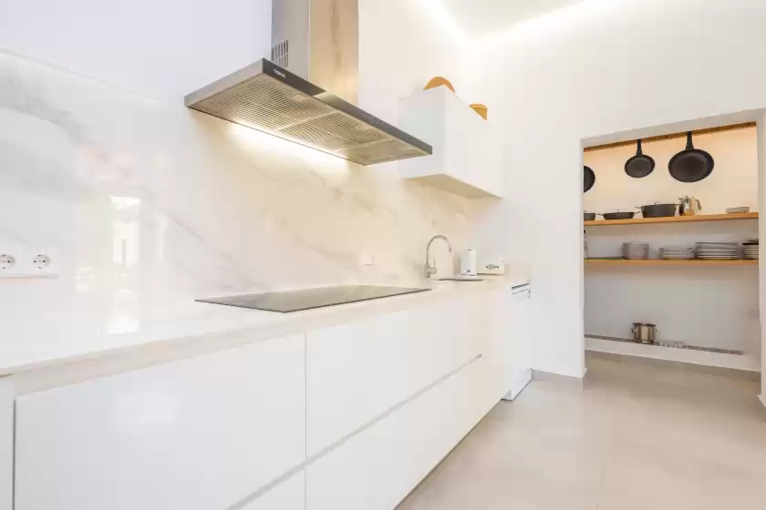 Holiday rentals in Sa verdera, Maria de la Salut