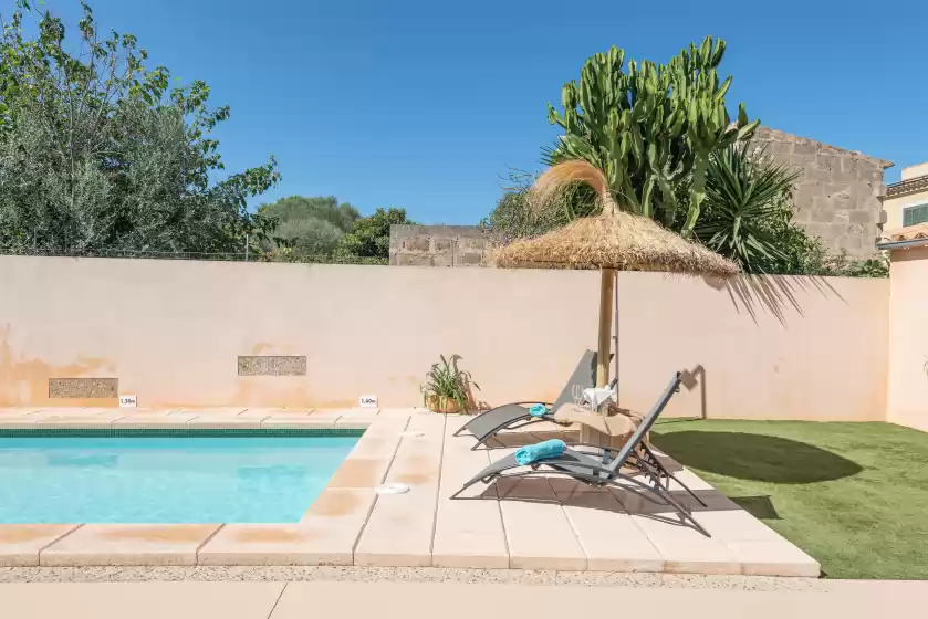 Holiday rentals in Ca ses nines, Ariany