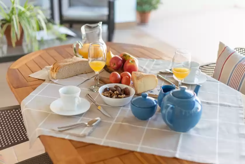 Holiday rentals in Ca ses nines, Ariany