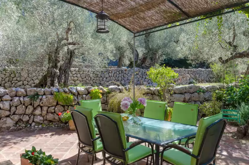 Holiday rentals in S'olivaret, Fornalutx