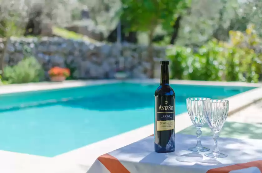 Holiday rentals in S'olivaret, Fornalutx