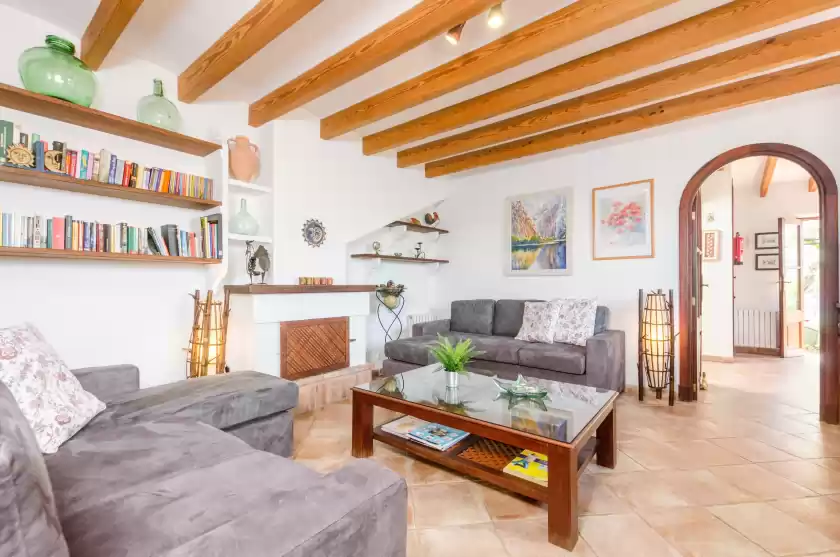 Holiday rentals in S'olivaret, Fornalutx