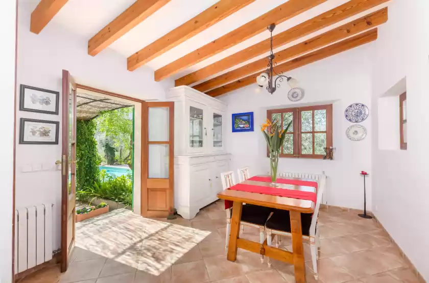 Holiday rentals in S'olivaret, Fornalutx